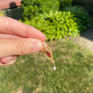 10k lavaliere pendant